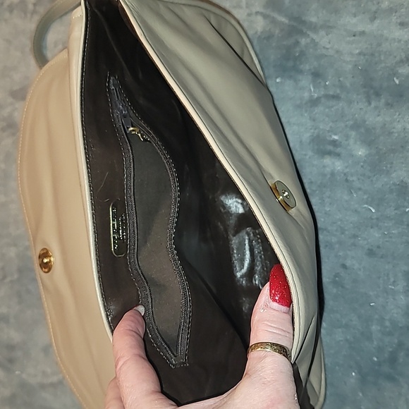 0461. Vintage Anne Klein for Calderon Tan Crossbody Clutch Purse Bag Lion Logo - Picture 11 of 12